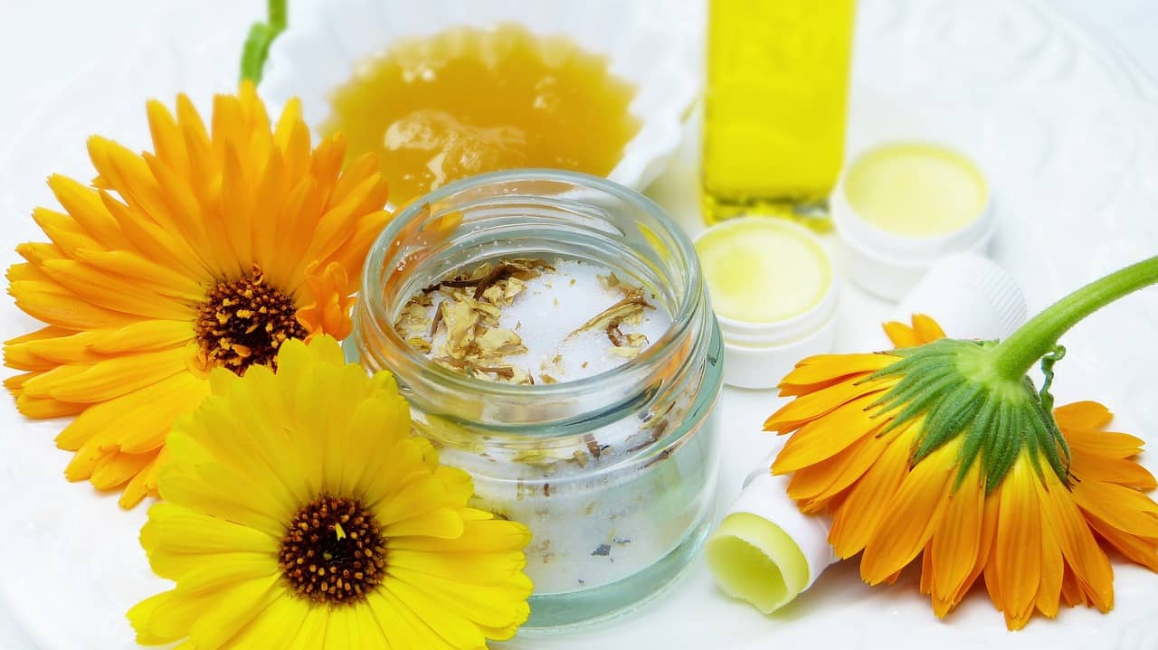 Read more about the article Best Natural Lip Balm Under 500