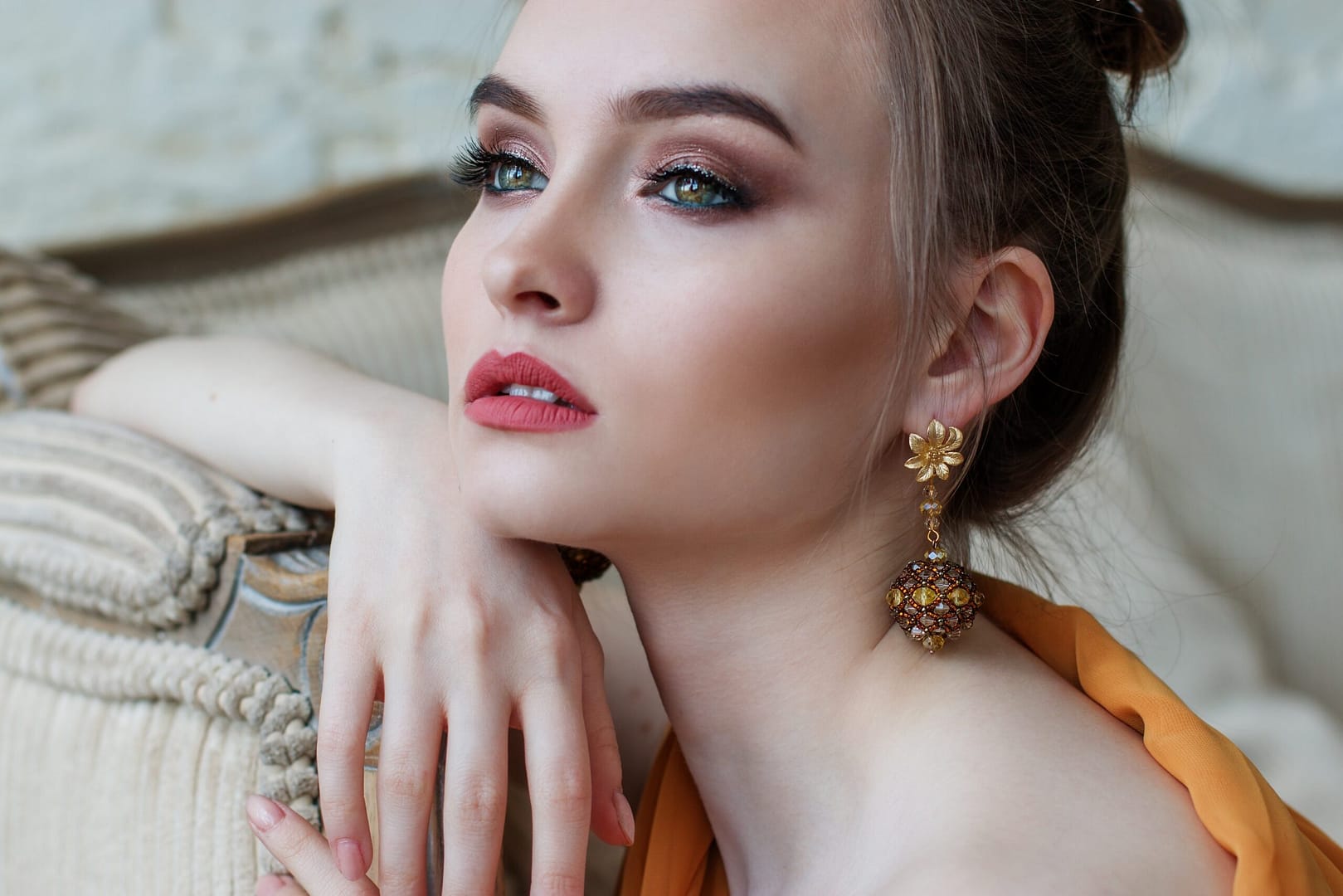 Read more about the article Highlighter – Best Organic Makeup Product