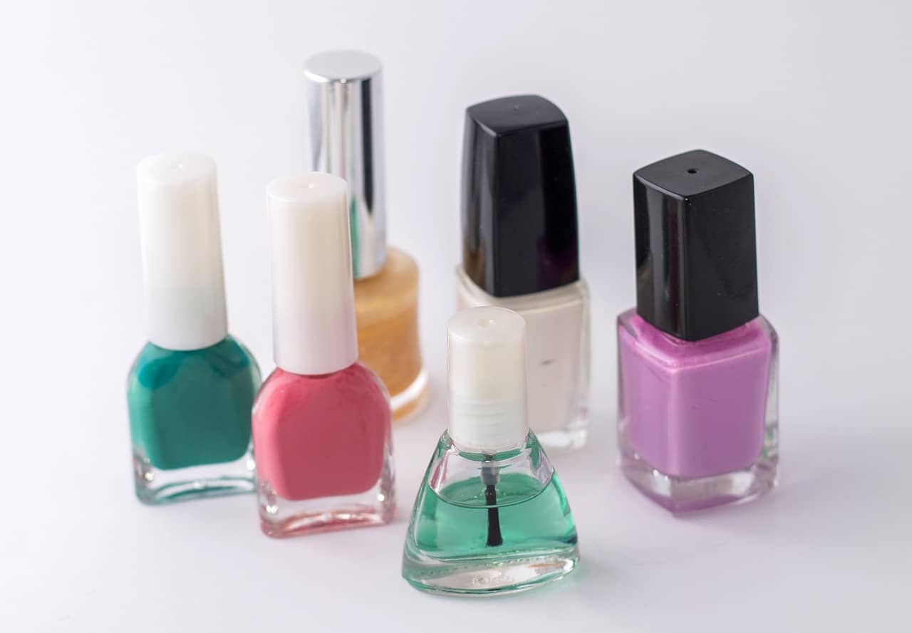 You are currently viewing Nail Polish – Best Natural Nail Paints